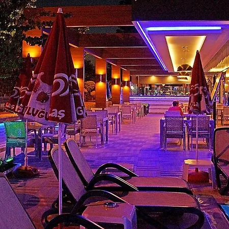 阿蒂伯格海滩酒店