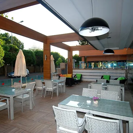 酒店 阿蒂伯格海滩酒店 3*